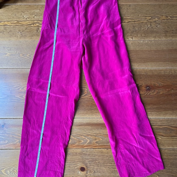 100% Silk Capris in Fuschia - Picture 3 of 6